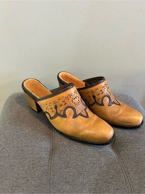 Women’s Size 7.5 Vintage Sonora Vera Cuoio Leather Western Mule Heels